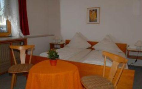 Hotel Gasthof Zum Neubau Kißlegg Стая снимка